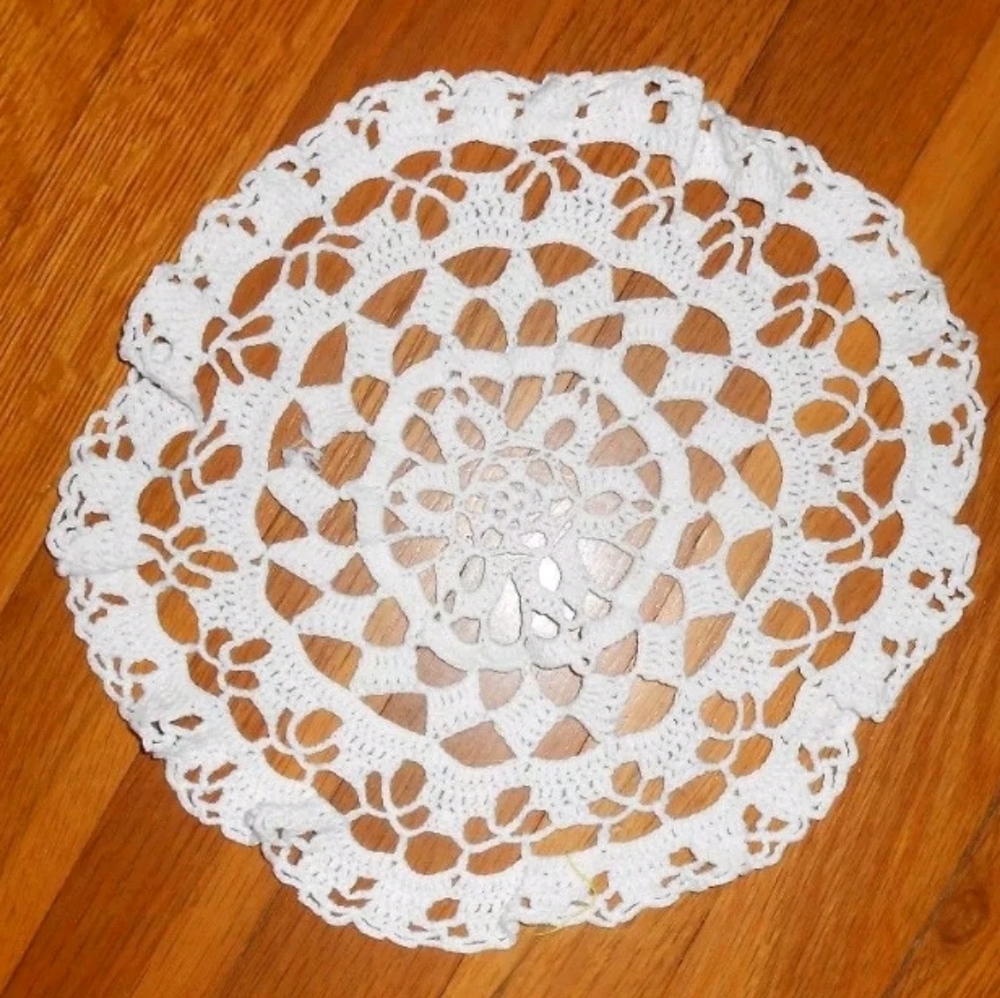 Vtg Crochet White Potholder 11"